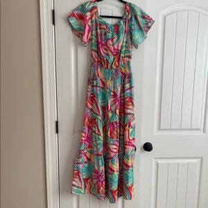 Periwinkle by Barlow Vibrant Tropical Maxi Dress